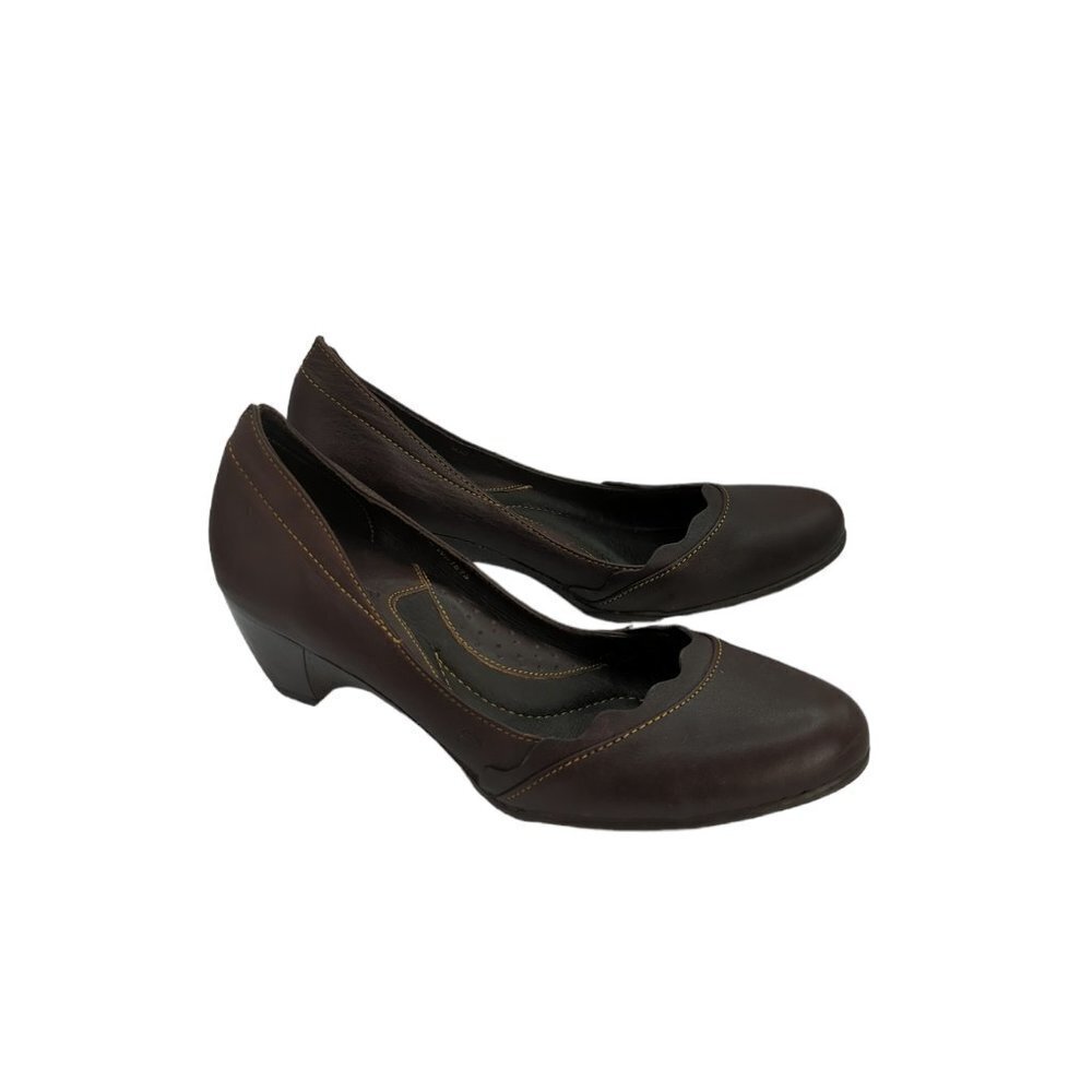 Born Mimi Pumps